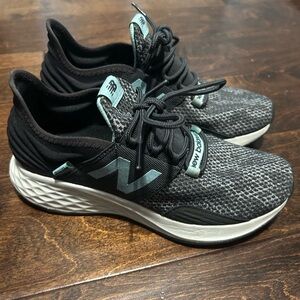 New balance shoes Women’s size 8